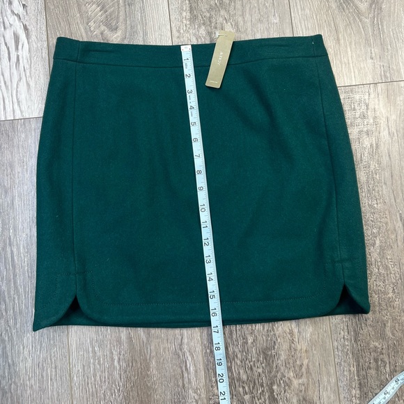 NWT J. Crew Wool Green Shirttail Mini Skirt - Picture 7 of 10